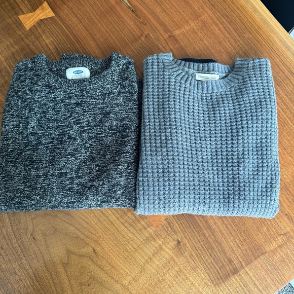 Bundle  - Tucker + Tate in Gray and Old Navy in Black & White. Size Boys… - Picture 1 of 16